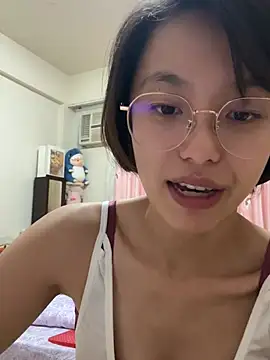 Snapshot of ladypaggy chatting on April 2026 02:37:01 PM ladypaggy online show from April 2026 02:37:01 PM