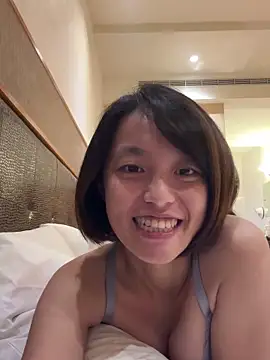 ladypaggy online show from November 2025 05:44:01 AM