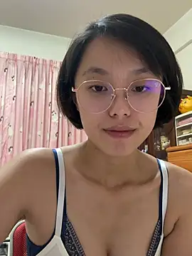 Snapshot of ladypaggy chatting on April 2026 03:24:02 PM ladypaggy online show from April 2026 03:24:02 PM