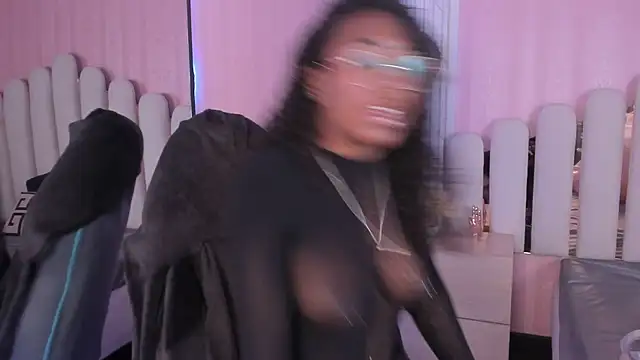 Qeen blackk online show from April 2026 09:00:02 PM