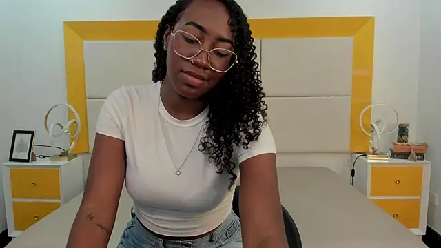 Qeen blackk online show from March 2026 06:42:02 PM