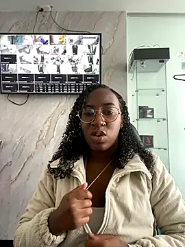 Qeen blackk online show from September 2025 08:18:02 PM