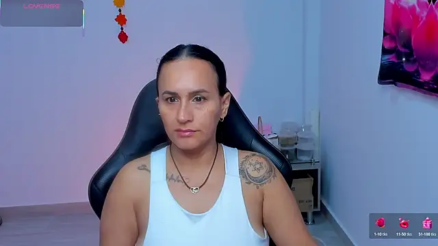 Snapshot of Sara_Charmy chatting on May 2026 10:57:02 AM Sara Charmy online show from May 2026 10:57:02 AM