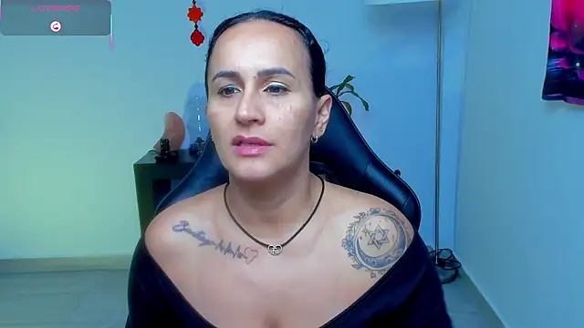 Snapshot of Sara_Charmy chatting on May 2026 11:07:01 AM Sara Charmy online show from May 2026 11:07:01 AM