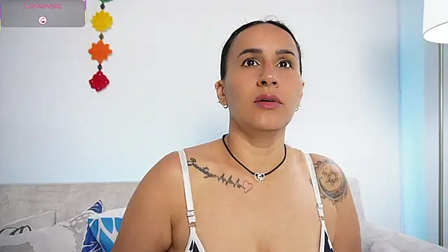 Snapshot of Sara_Charmy chatting on February 2026 10:58:02 AM Sara Charmy online show from February 2026 10:58:02 AM