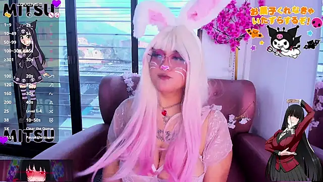 Mitsu Kawii online show from October 2025 08:41:02 PM