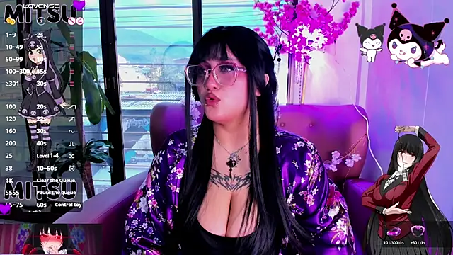 Mitsu Kawii online show from November 2025 08:45:02 PM