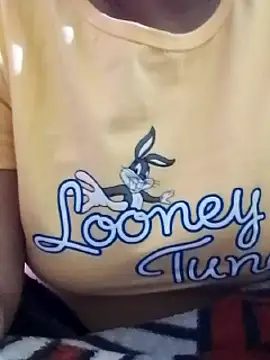 Snapshot of Lovely_simmi- chatting on February 2025 10:26:02 PM Lovely simmi- online show from February 2025 10:26:02 PM