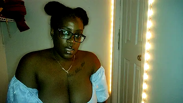 lovelyenigma365 online show from December 2025 06:01:02 PM