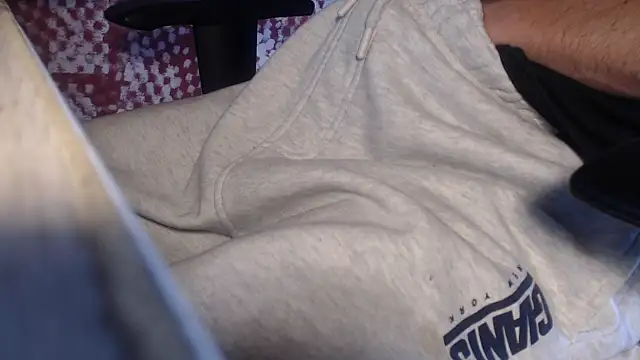 GreekDaddyNickOfficial online show from September 2025 04:30:01 AM