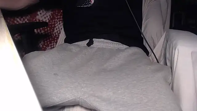 GreekDaddyNickOfficial online show from September 2025 08:18:02 PM
