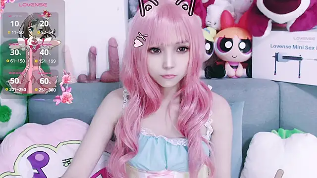 chenenna7 online show from December 2025 02:05:02 PM