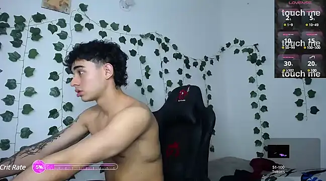 Snapshot of Noah_milleer chatting on March 2025 08:34:01 PM Noah milleer online show from March 2025 08:34:01 PM