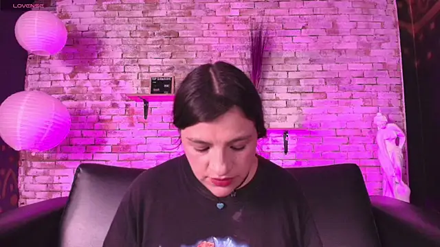 TaraTaylorr online show from November 2025 07:07:01 PM