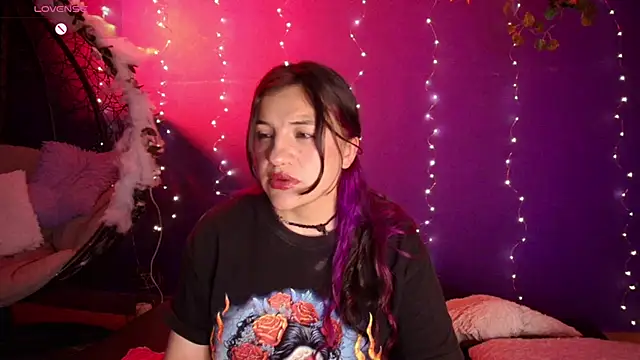 TaraTaylorr online show from November 2025 07:13:01 AM