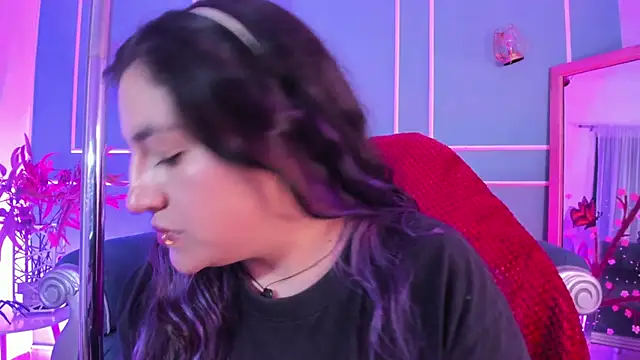 TaraTaylorr online show from February 2026 07:58:02 PM