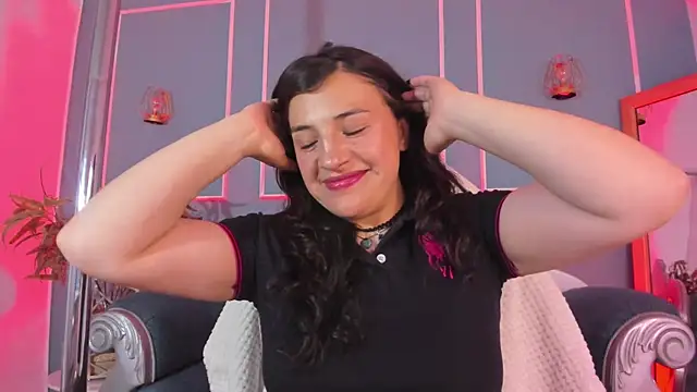 TaraTaylorr online show from October 2025 02:32:01 AM