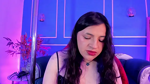 TaraTaylorr online show from January 2026 02:48:02 AM