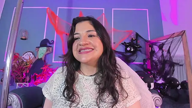 TaraTaylorr online show from October 2025 02:34:02 AM