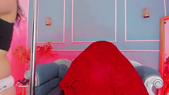 TaraTaylorr online show from February 2026 02:45:02 AM