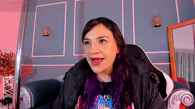 TaraTaylorr online show from November 2025 02:32:02 AM