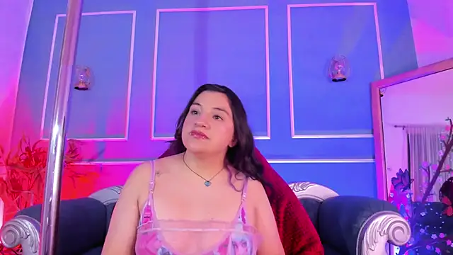 TaraTaylorr online show from February 2026 03:18:02 AM