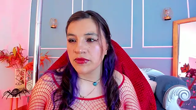 TaraTaylorr online show from April 2026 03:02:01 AM