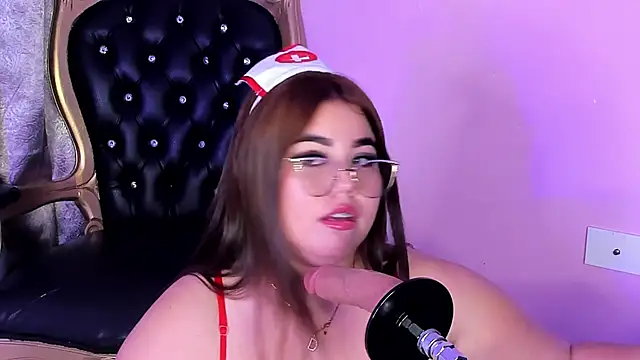 MadissonLee   online show from November 2025 07:18:02 PM