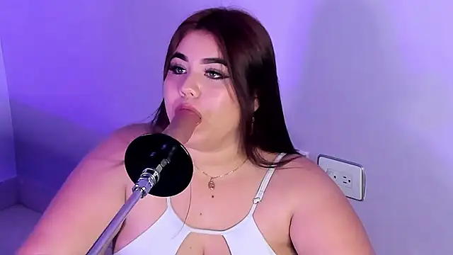 MadissonLee   online show from November 2025 07:25:02 PM