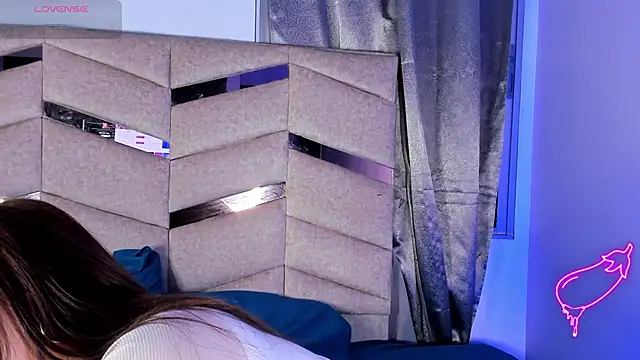 MadissonLee   online show from February 2026 10:42:02 PM