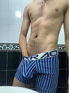 18 ALExxx online show from March 2026 04:07:02 AM