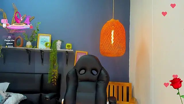 yessila parker online show from February 2026 09:55:01 AM