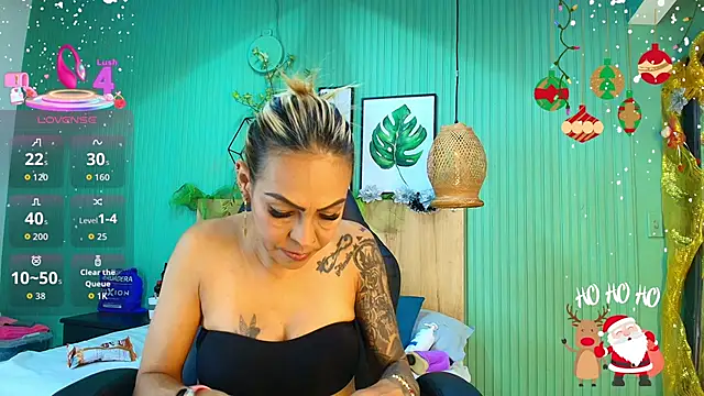 yessila parker online show from December 2025 04:51:01 PM