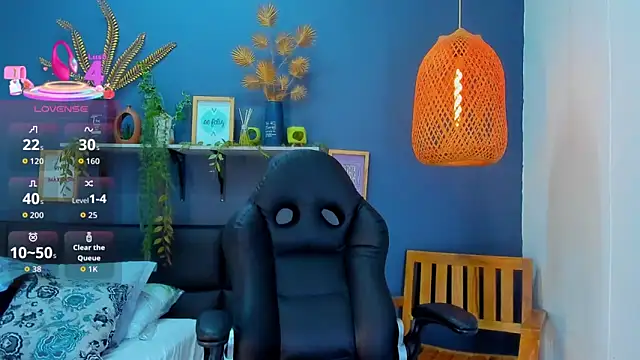 yessila parker online show from February 2026 10:14:02 AM