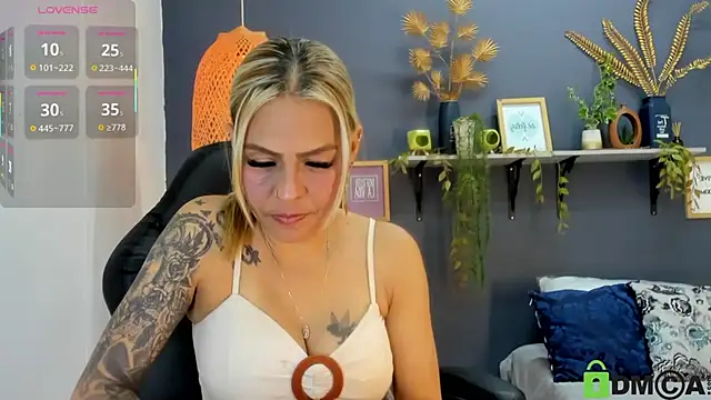 yessila parker online show from November 2025 02:37:01 AM