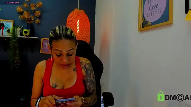 yessila parker online show from April 2026 09:04:02 AM