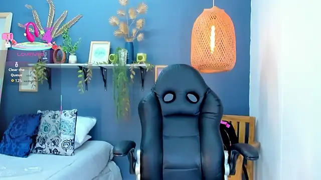 yessila parker online show from November 2025 02:38:02 AM