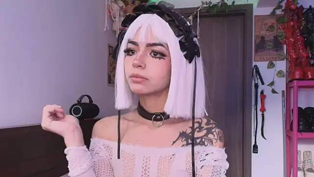  mollycrystal online show from February 2026 01:00:01 PM