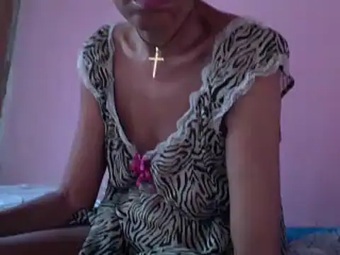 Ladyzee25 online show from April 2026 11:01:01 AM