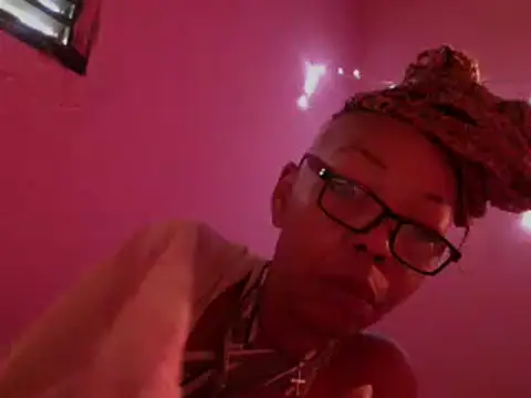 Ladyzee25 online show from March 2026 11:14:01 AM