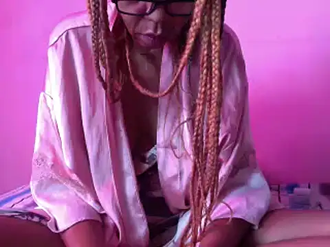 Ladyzee25 online show from April 2026 11:49:01 AM