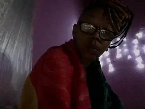 Ladyzee25 online show from March 2026 09:46:02 AM