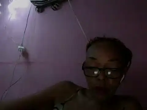 Ladyzee25 online show from April 2026 12:45:02 AM