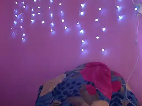 Ladyzee25 online show from March 2026 12:10:01 PM