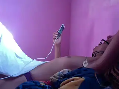 Ladyzee25 online show from February 2026 01:24:02 PM