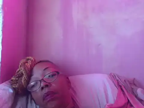 Snapshot of Ladyzee25 chatting on June 2026 11:54:02 AM Ladyzee25 online show from June 2026 11:54:02 AM