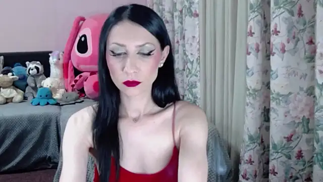 Snapshot of Maddison_Summer chatting on June 2026 08:32:01 PM Maddison Summer online show from June 2026 08:32:01 PM