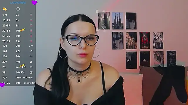 Snapshot of Miss_Vic chatting on March 2025 06:55:01 PM Miss Vic online show from March 2025 06:55:01 PM