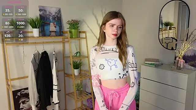 Snapshot of AmityDilley chatting on March 2025 03:40:01 AM AmityDilley online show from March 2025 03:40:01 AM