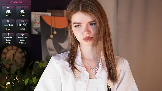 Snapshot of AmityDilley chatting on October 2025 04:13:02 AM AmityDilley online show from October 2025 04:13:02 AM